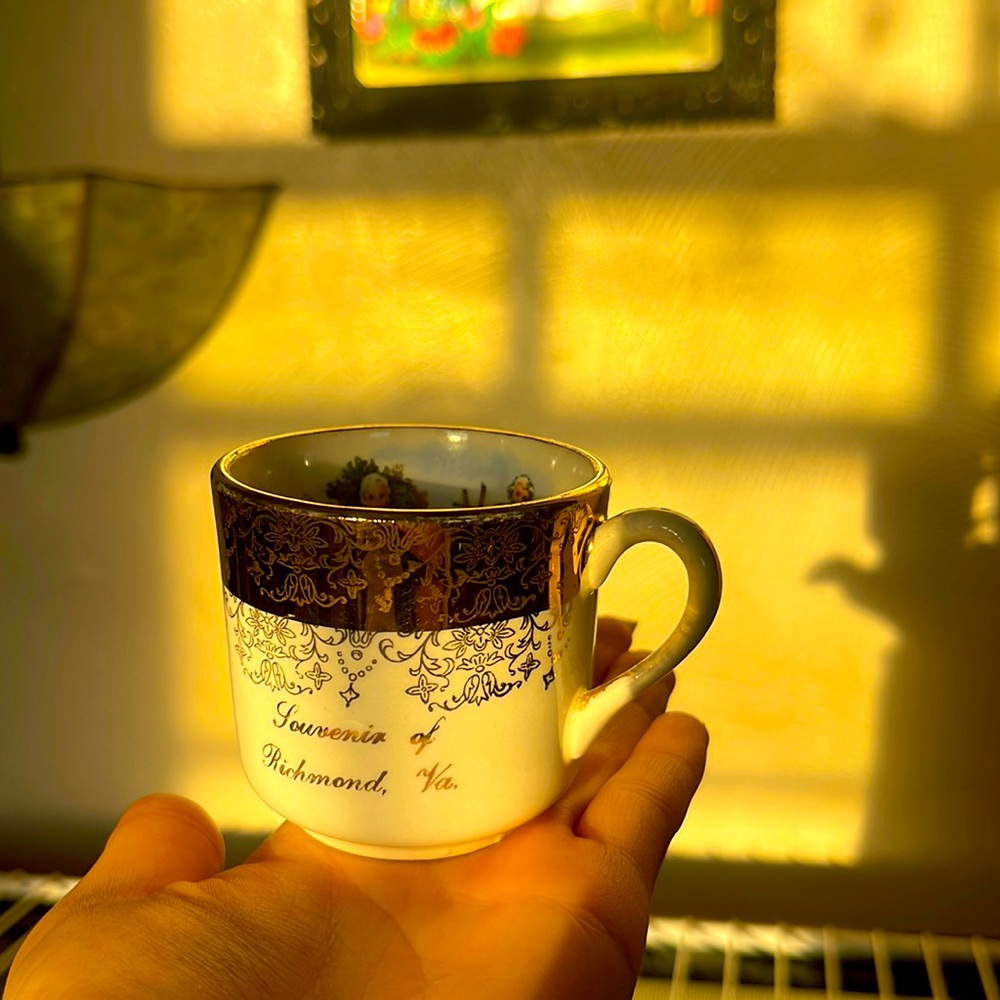 22K Sabin Souvenir of Richmond, Va. mug